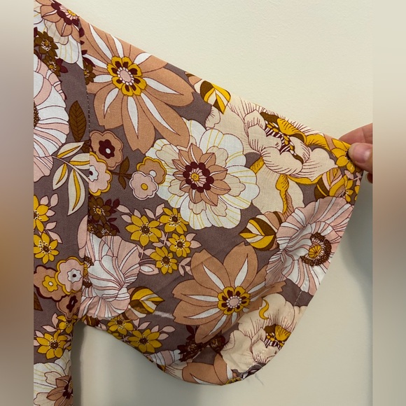 NWT! Beautiful floral flowy kimono duster top - one size - Justin & Taylor - Picture 5 of 13